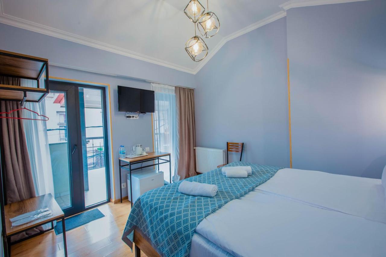 Central Gate Hotel In Heart Of Tbilisi Esterno foto